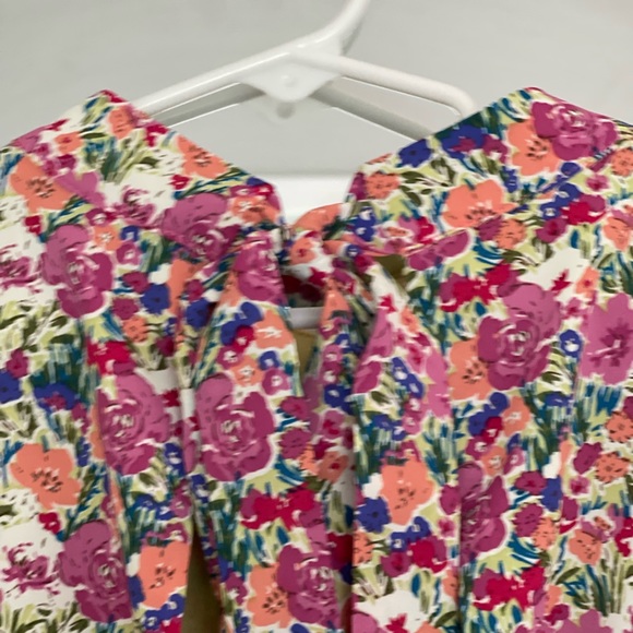 VICI XS FLORAL ROMPER Endless Rose NWT beautiful - Picture 3 of 9